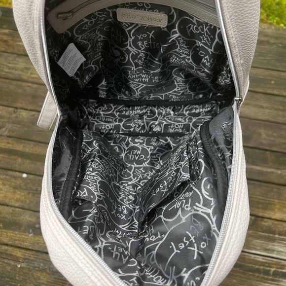 Betsey Johnson Kitch Owl Backpack You're a Hoot - Picture 2 of 10